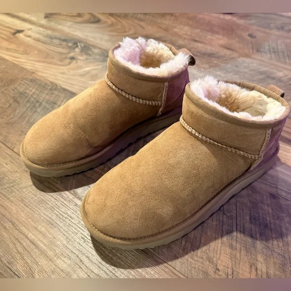 UGG Classic Ultra Mini Chestnut size 8 - Picture 1 of 3